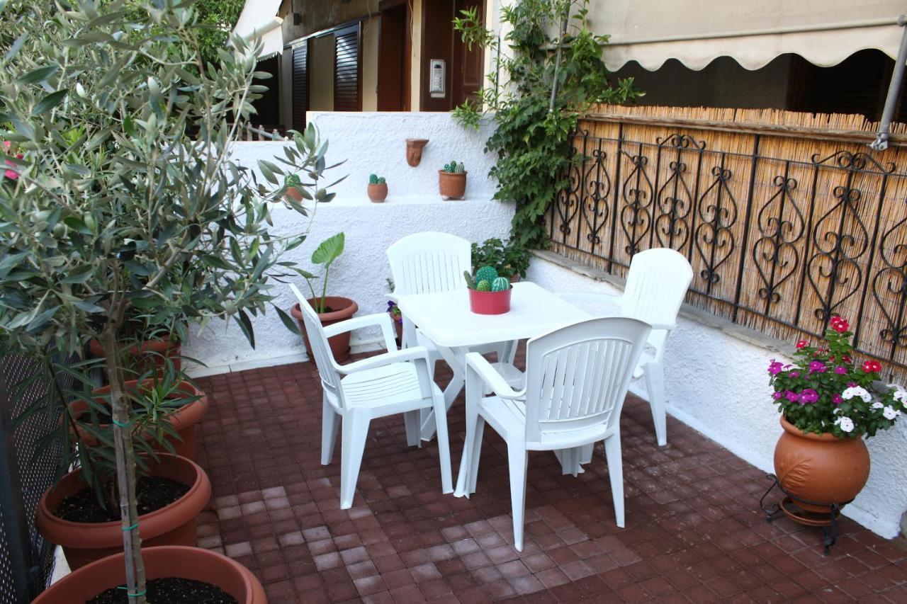 Sweet Stone Apartment In Imittos Атина Екстериор снимка